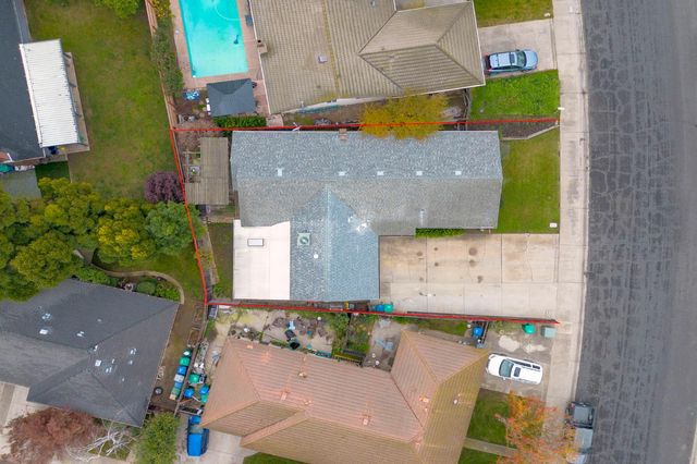 412 Tioga Dr, Lodi, CA 95242