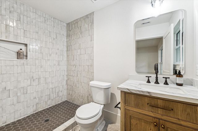 10155 Hanka Drive, Houston, TX 77043