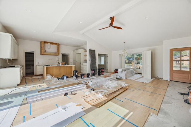 10155 Hanka Drive, Houston, TX 77043