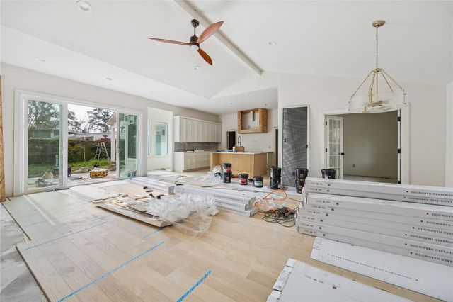 10155 Hanka Drive, Houston, TX 77043