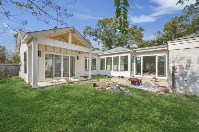 10155 Hanka Drive, Houston, TX 77043