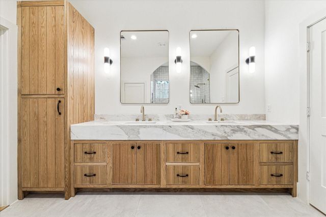 10155 Hanka Drive, Houston, TX 77043