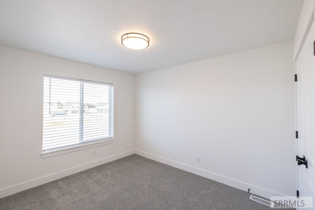 Image 15 of property listing at 127 N Ella St, Rigby, ID 83442