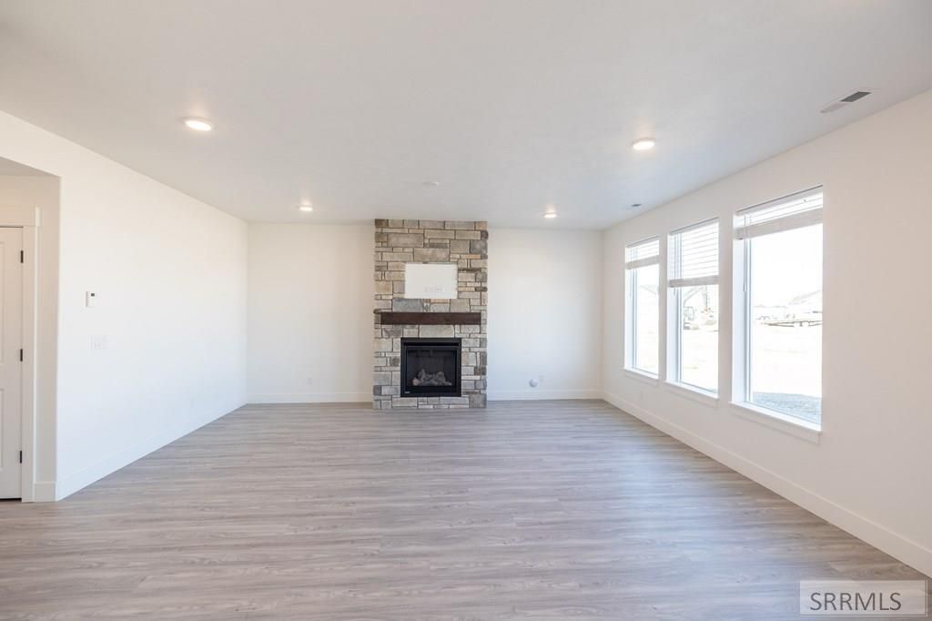 Image 3 of property listing at 127 N Ella St, Rigby, ID 83442