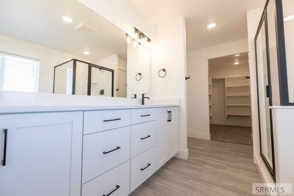 Image 9 of property listing at 127 N Ella St, Rigby, ID 83442