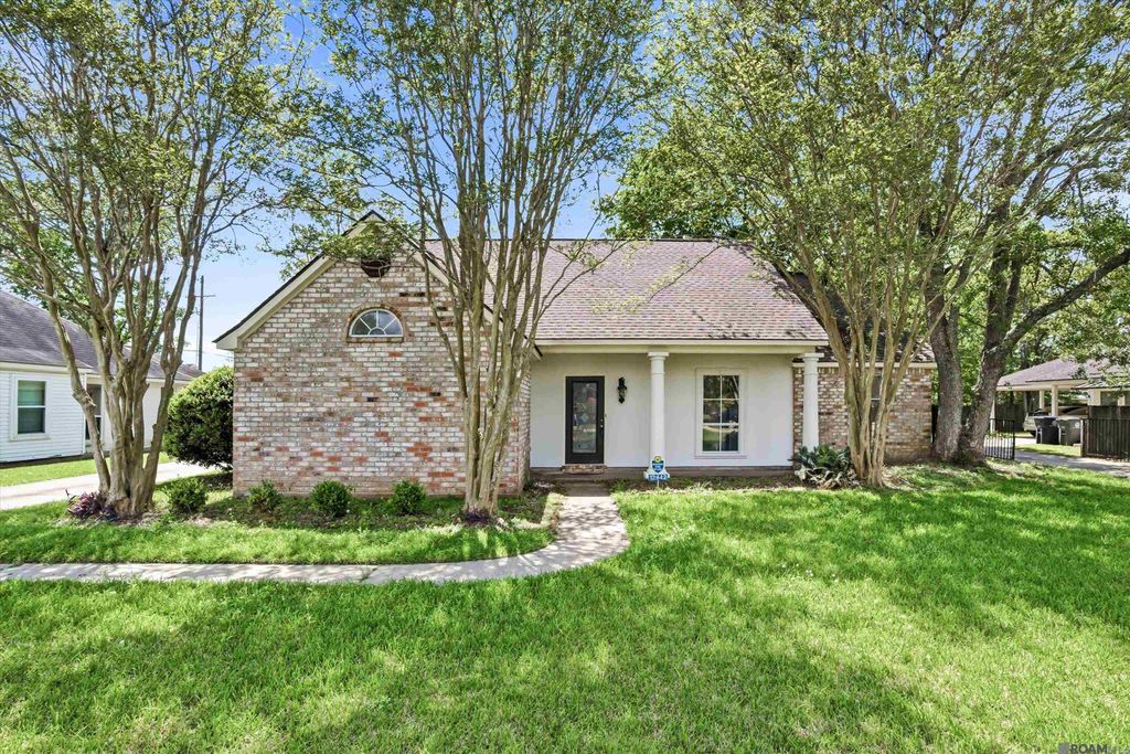 12842 Magnolia Chase Dr, Baton Rouge, LA 70810