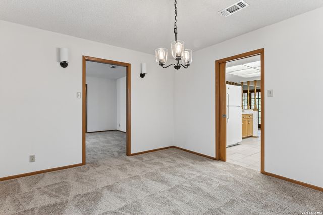 9418 Bluebell Dr, Garden Ridge, TX 78266