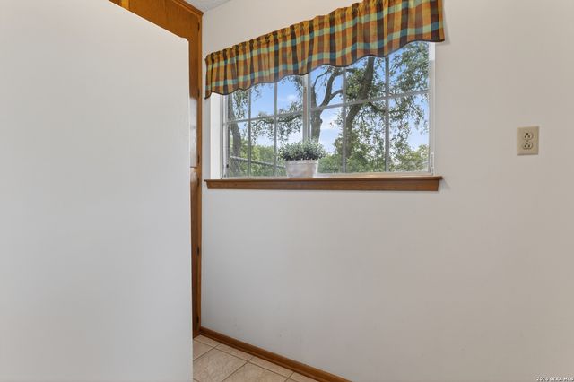 9418 Bluebell Dr, Garden Ridge, TX 78266