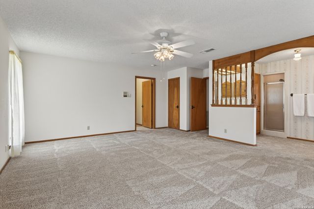 9418 Bluebell Dr, Garden Ridge, TX 78266