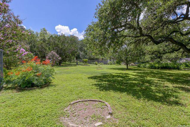 9418 Bluebell Dr, Garden Ridge, TX 78266