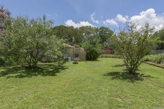 9418 Bluebell Dr, Garden Ridge, TX 78266