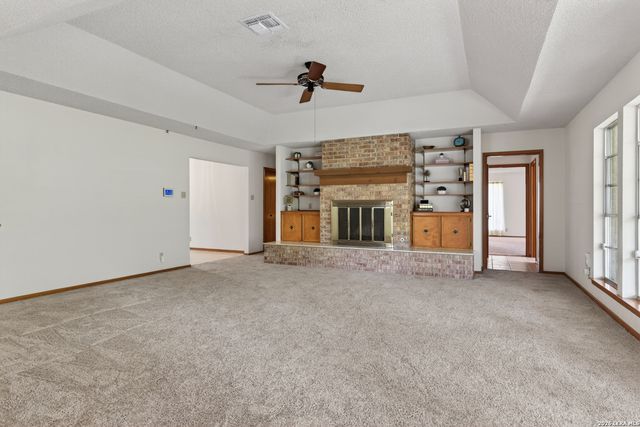 9418 Bluebell Dr, Garden Ridge, TX 78266