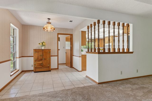 9418 Bluebell Dr, Garden Ridge, TX 78266