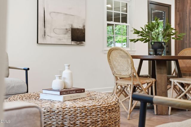 27 S Circle Drive, Chapel Hill, NC 27516