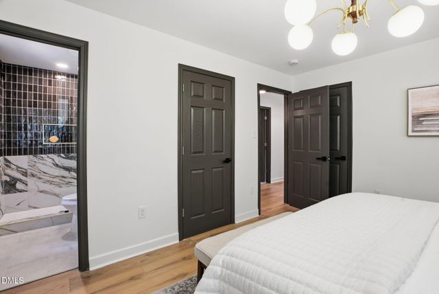 27 S Circle Drive, Chapel Hill, NC 27516