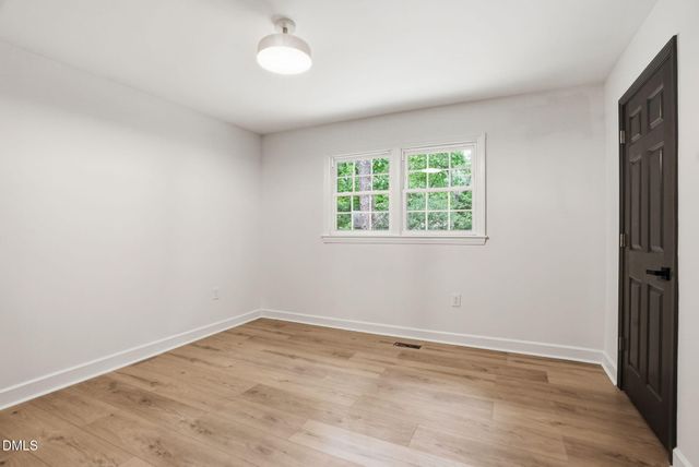 27 S Circle Drive, Chapel Hill, NC 27516