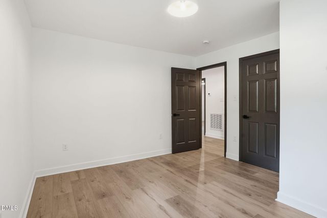 27 S Circle Drive, Chapel Hill, NC 27516