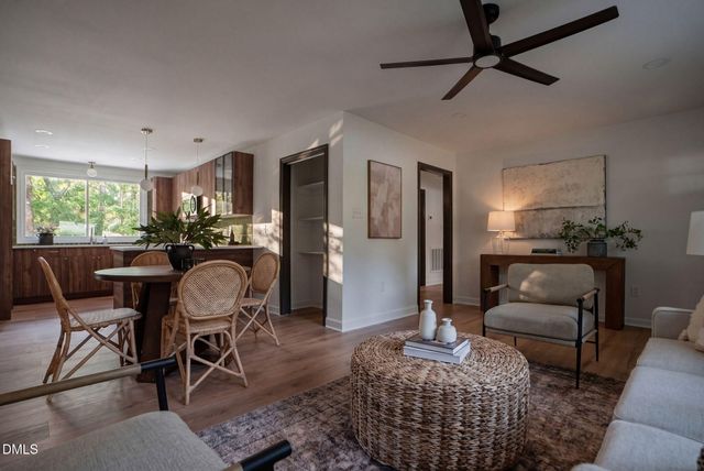27 S Circle Drive, Chapel Hill, NC 27516