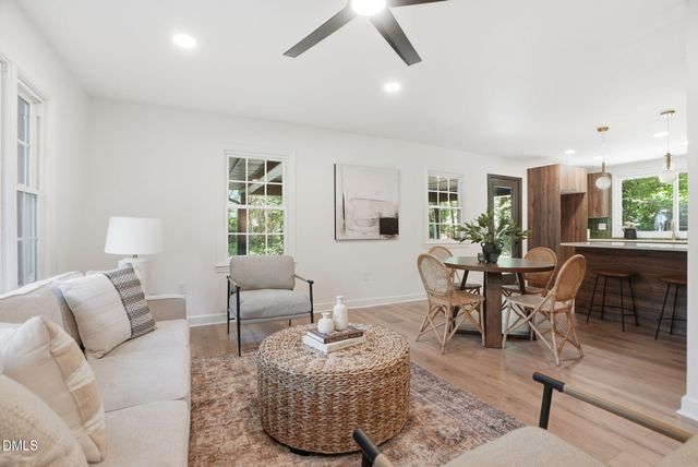 27 S Circle Drive, Chapel Hill, NC 27516