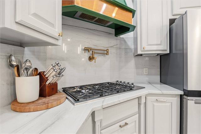 2354 W Eiffel Crossing, Fayetteville, AR 72704