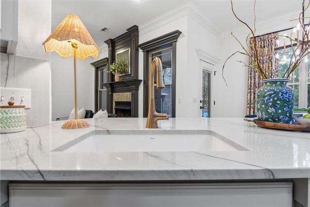 2354 W Eiffel Crossing, Fayetteville, AR 72704