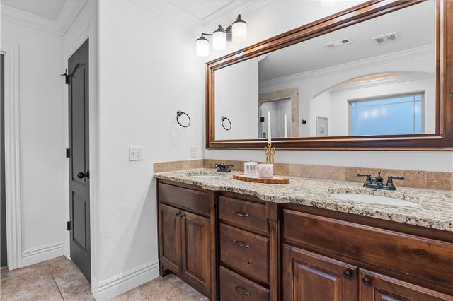 2354 W Eiffel Crossing, Fayetteville, AR 72704