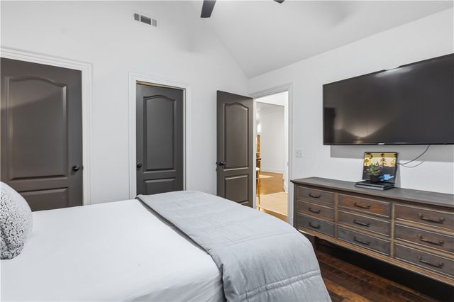 2354 W Eiffel Crossing, Fayetteville, AR 72704