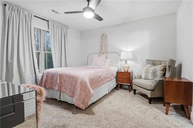 2354 W Eiffel Crossing, Fayetteville, AR 72704