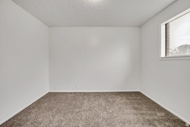 5731 S BLAKE DR, Taylorsville, UT 84129