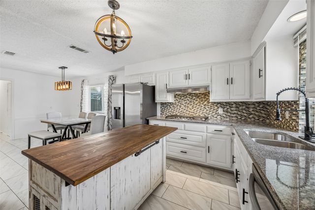 1426 Northridge Drive, Carrollton, TX 75006