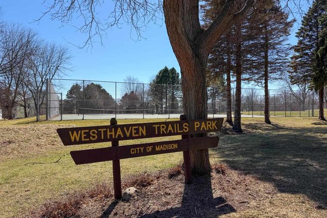 2918 Cimarron Trail, Madison, WI 53719