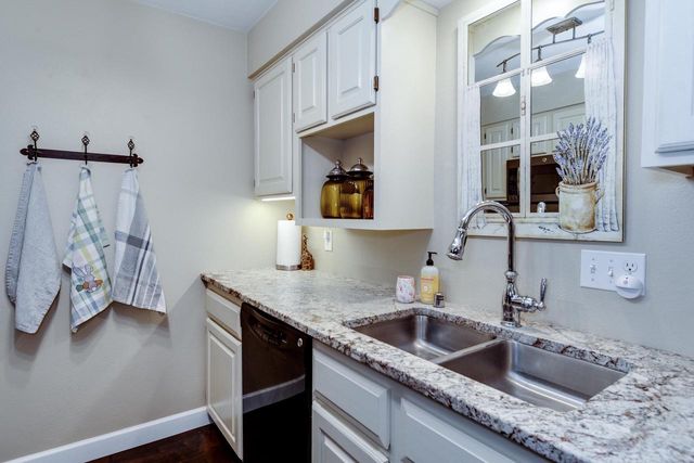 2918 Cimarron Trail, Madison, WI 53719