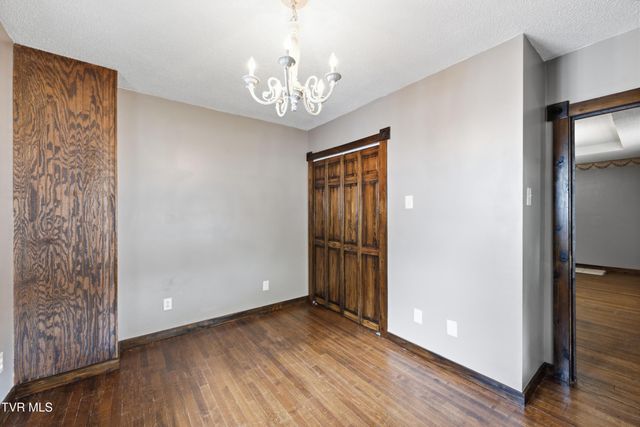 1830 Pittstown Road, Bristol, VA 24201