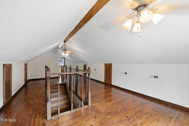1830 Pittstown Road, Bristol, VA 24201