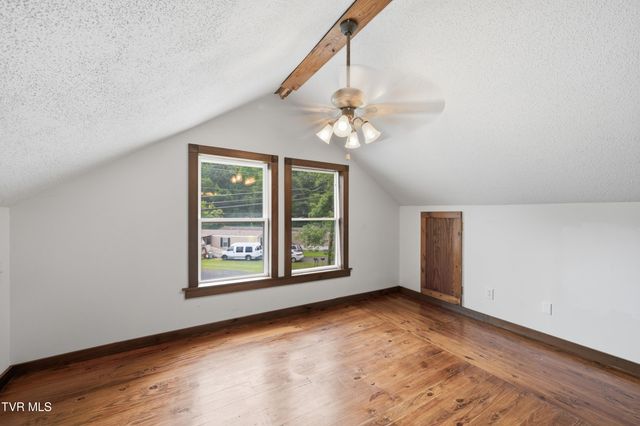 1830 Pittstown Road, Bristol, VA 24201