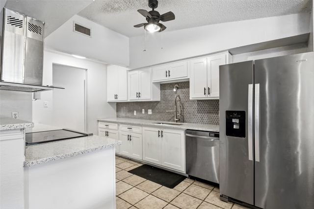 4100 Coronet Lane, Arlington, TX 76017