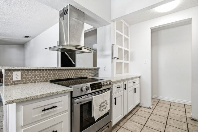 4100 Coronet Lane, Arlington, TX 76017