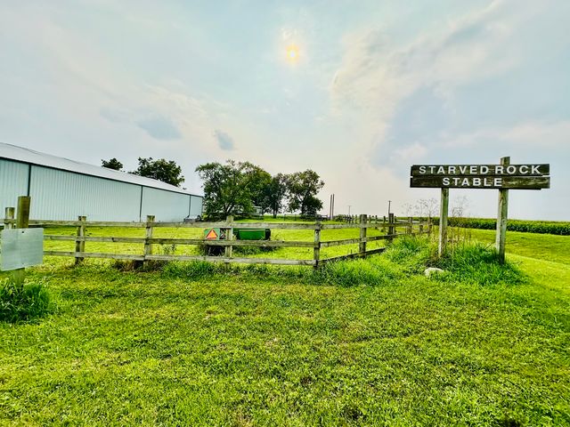 1146 N 2150th Road, Ottawa, IL 61350