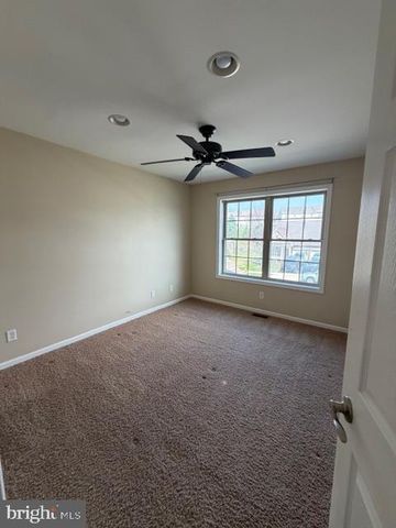 688 STOVERDALE RD, Hummelstown, PA 17036