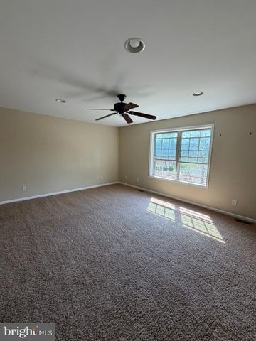 688 STOVERDALE RD, Hummelstown, PA 17036
