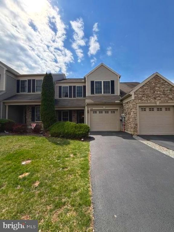 688 STOVERDALE RD, Hummelstown, PA 17036