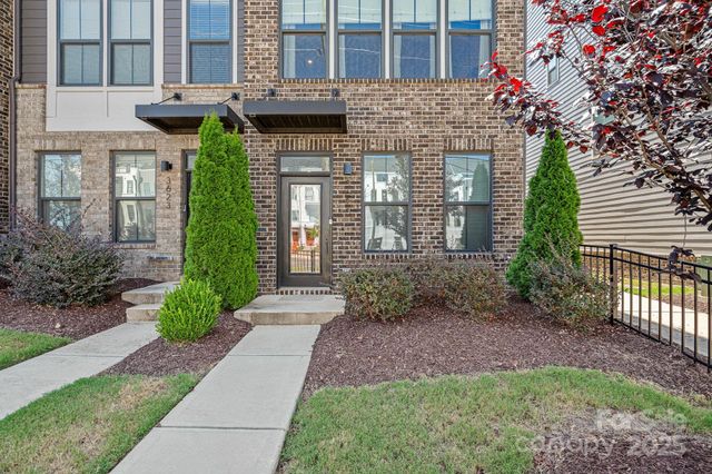 3625 S Tryon Street, Charlotte, NC 28217
