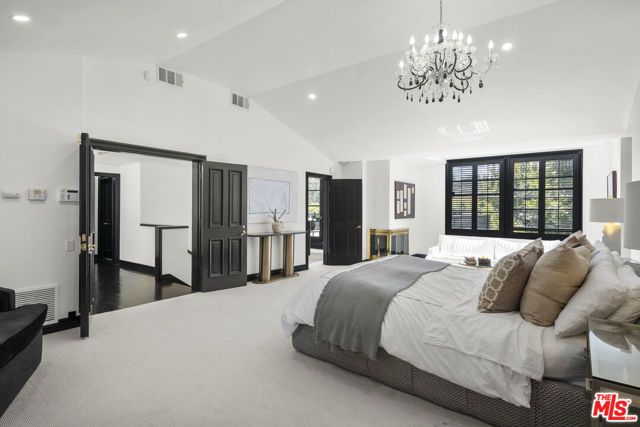 10981 Bellagio Road, Los Angeles, CA 90077