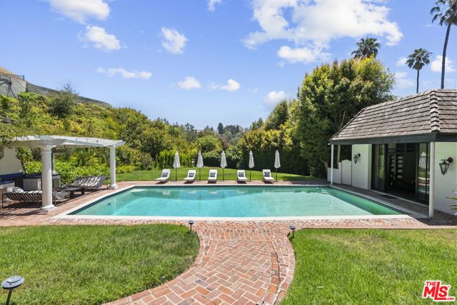 10981 Bellagio Road, Los Angeles, CA 90077