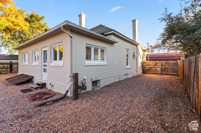 128 W 100 N, Richfield, UT 84701