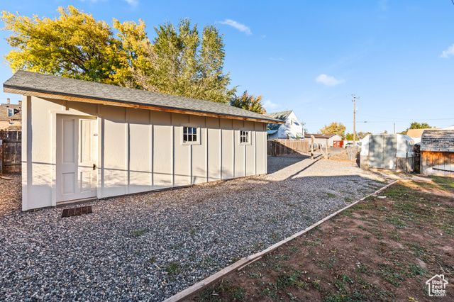 128 W 100 N, Richfield, UT 84701