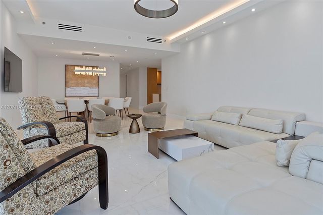 100 S Pointe Drive 910, Miami Beach, FL 33139