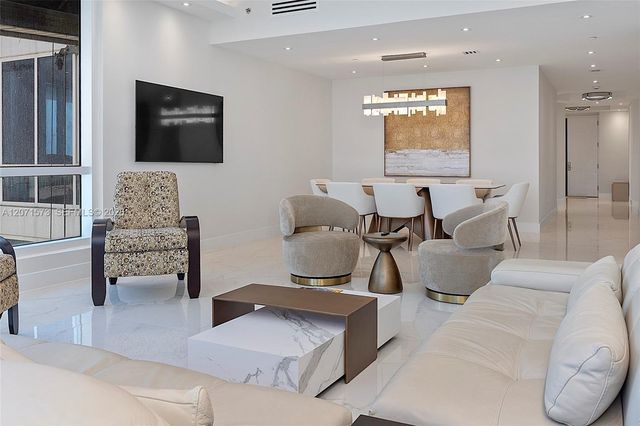 100 S Pointe Drive 910, Miami Beach, FL 33139
