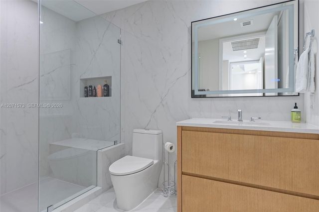 100 S Pointe Drive 910, Miami Beach, FL 33139