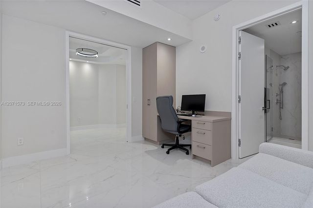 100 S Pointe Drive 910, Miami Beach, FL 33139